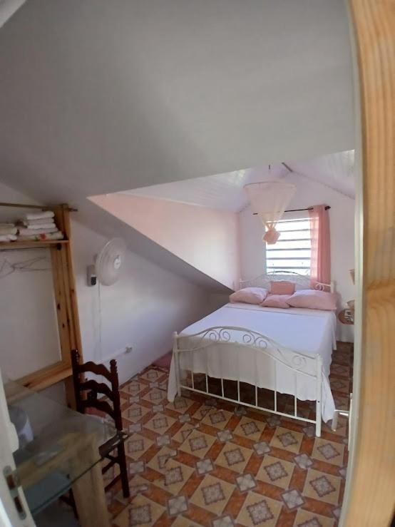 Hotel Au D Location Grand-Bourg  Zewnętrze zdjęcie